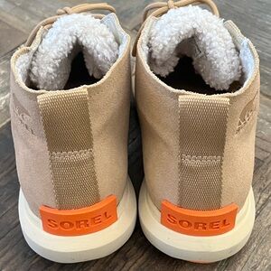 SOREL - SIZE 8 Explorer ll waterproof ANKLE BOOT